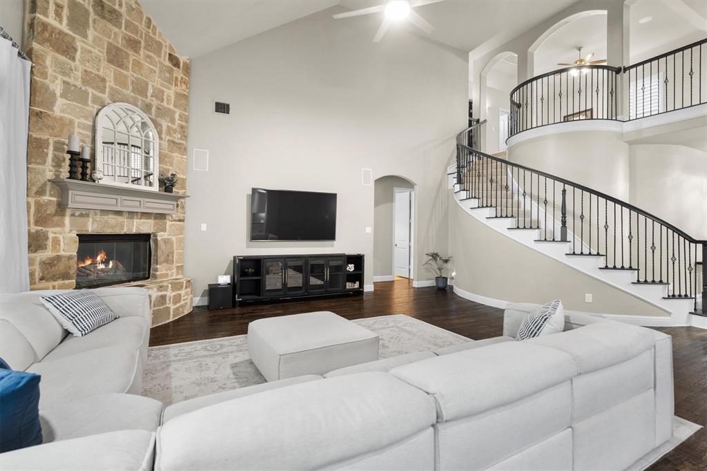 Roanoke, Texas, 76262, United States, 5 Bedrooms Bedrooms, ,4 BathroomsBathrooms,Residential,Active,2045013