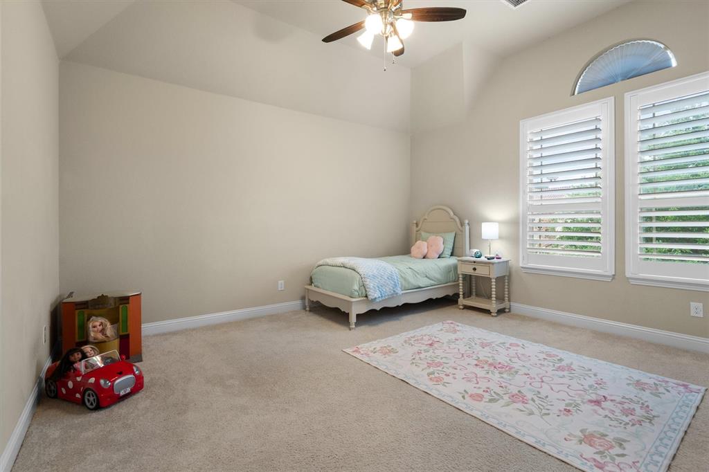 Roanoke, Texas, 76262, United States, 5 Bedrooms Bedrooms, ,4 BathroomsBathrooms,Residential,Active,2045013