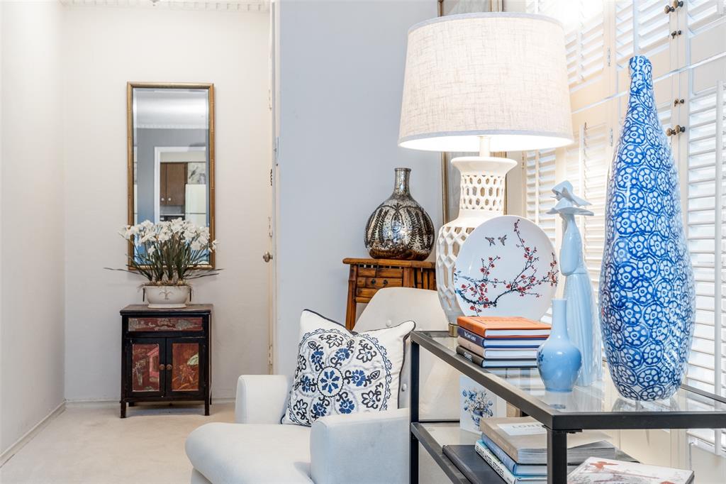 Carondelet Condo - Residential