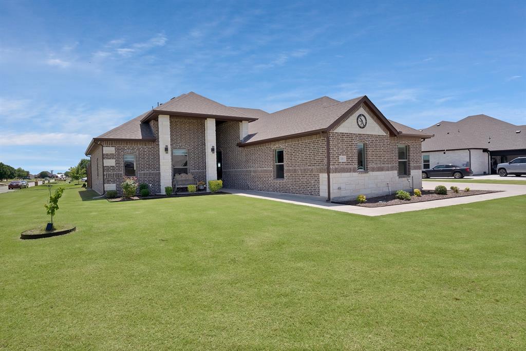 721 Meadowlark Lane