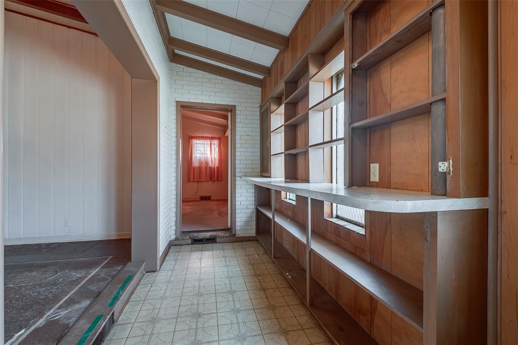 Grand Prairie, Texas 75050, United States, 3 Bedrooms Bedrooms, ,2 BathroomsBathrooms,Residential,Pending,17432