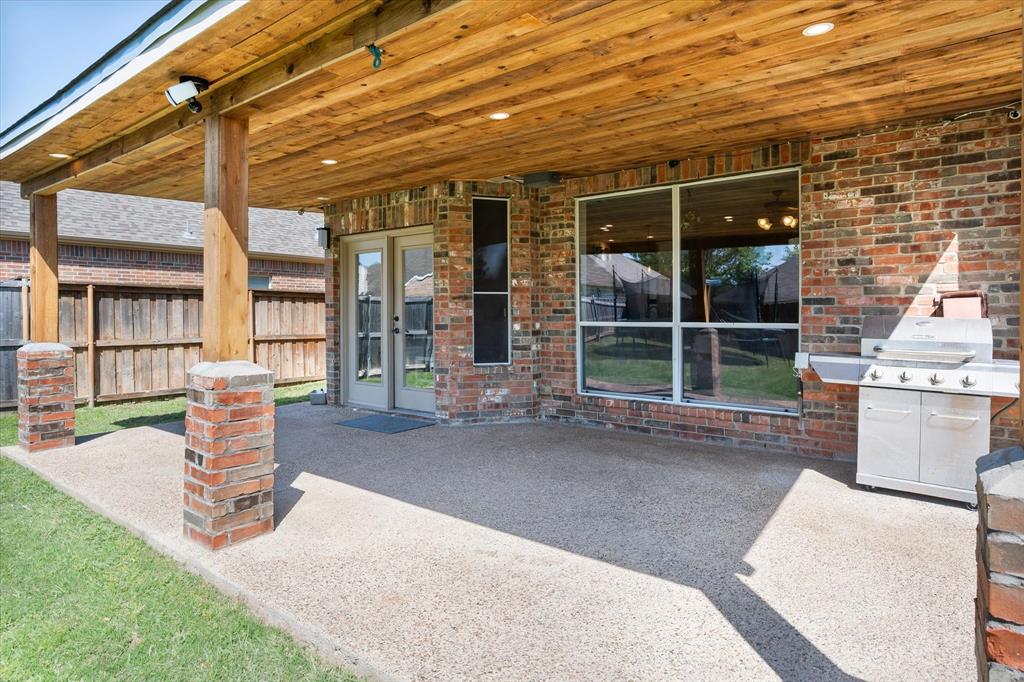 Mira Lagos - Residential