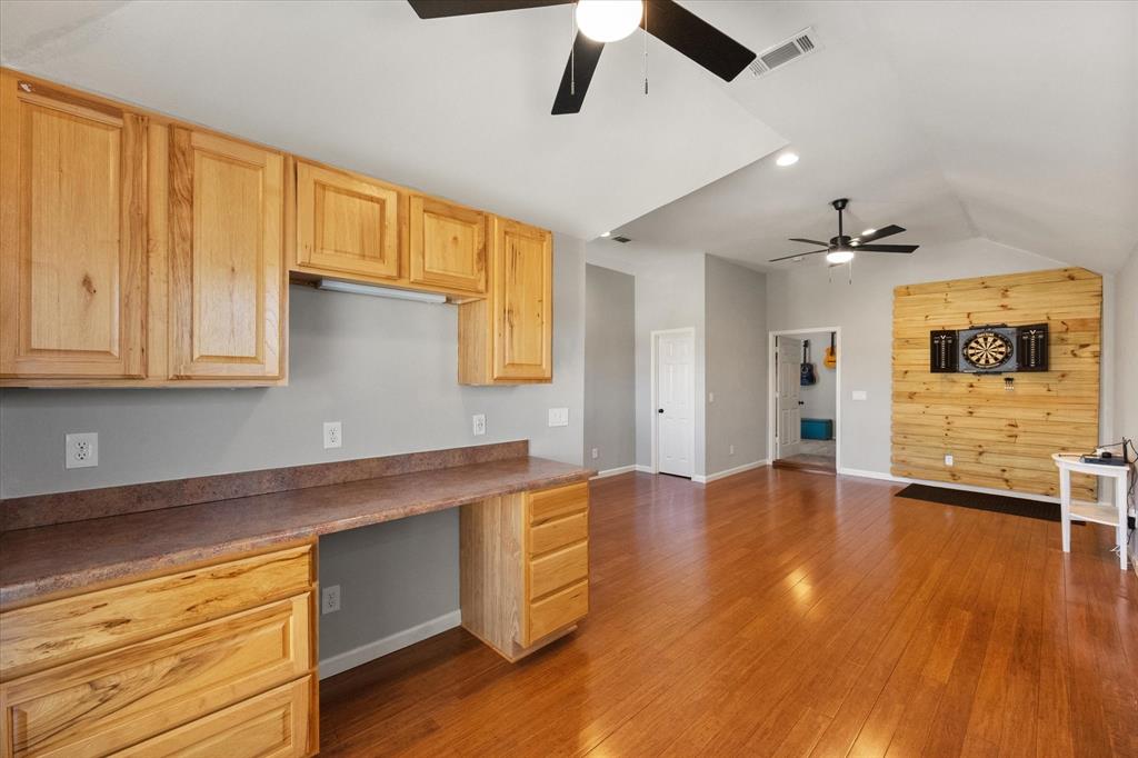 Mira Lagos - Residential