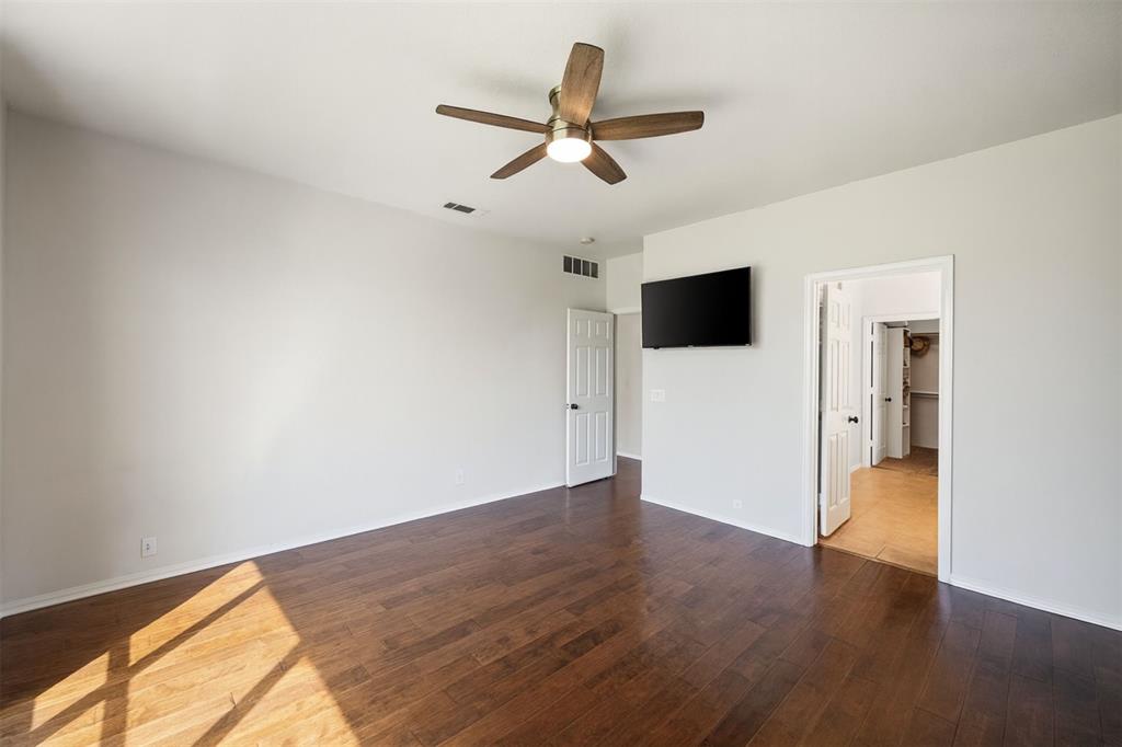 Mira Lagos - Residential