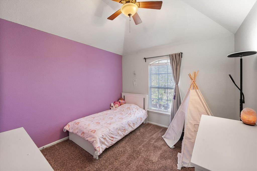 Mira Lagos - Residential