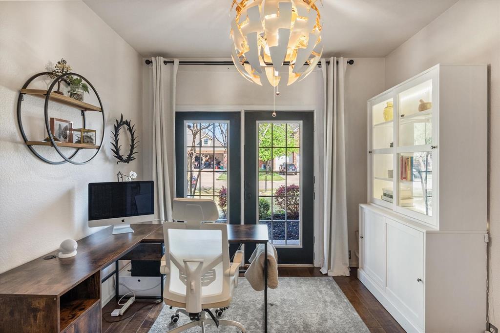 Mira Lagos - Residential