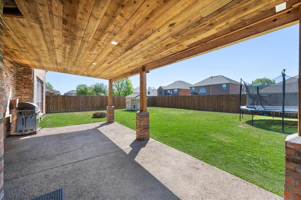 Mira Lagos - Residential