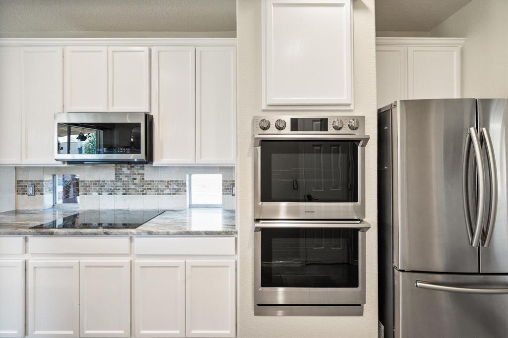 Mira Lagos - Residential