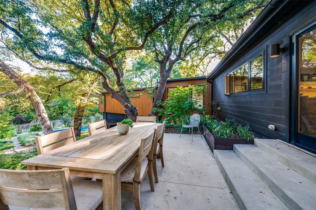 Crestwood - Residential