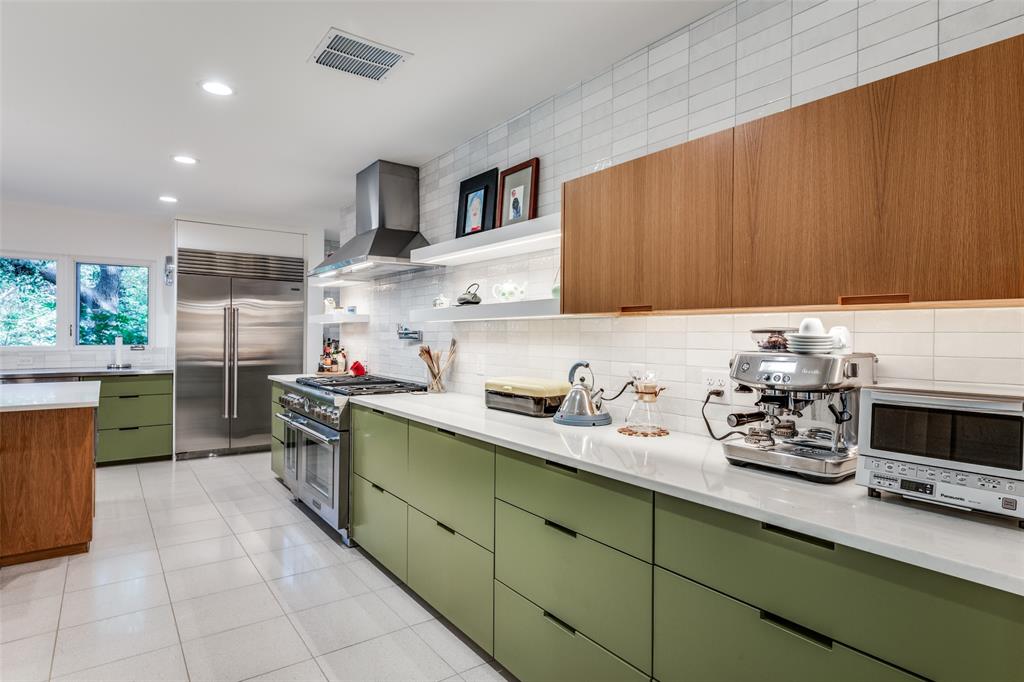 Crestwood - Residential