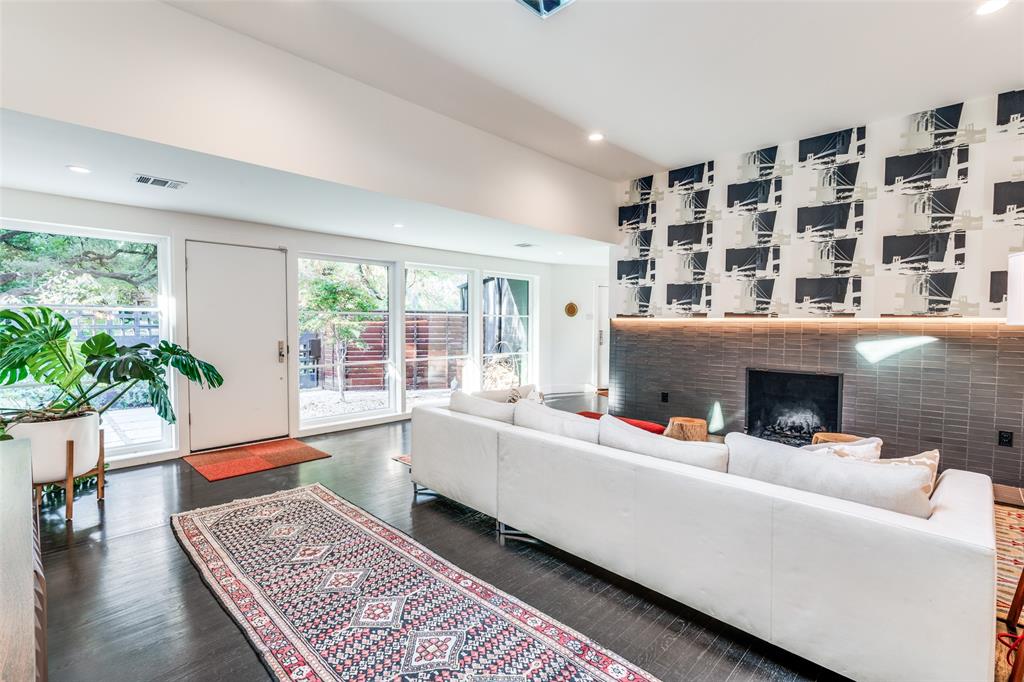 Crestwood - Residential