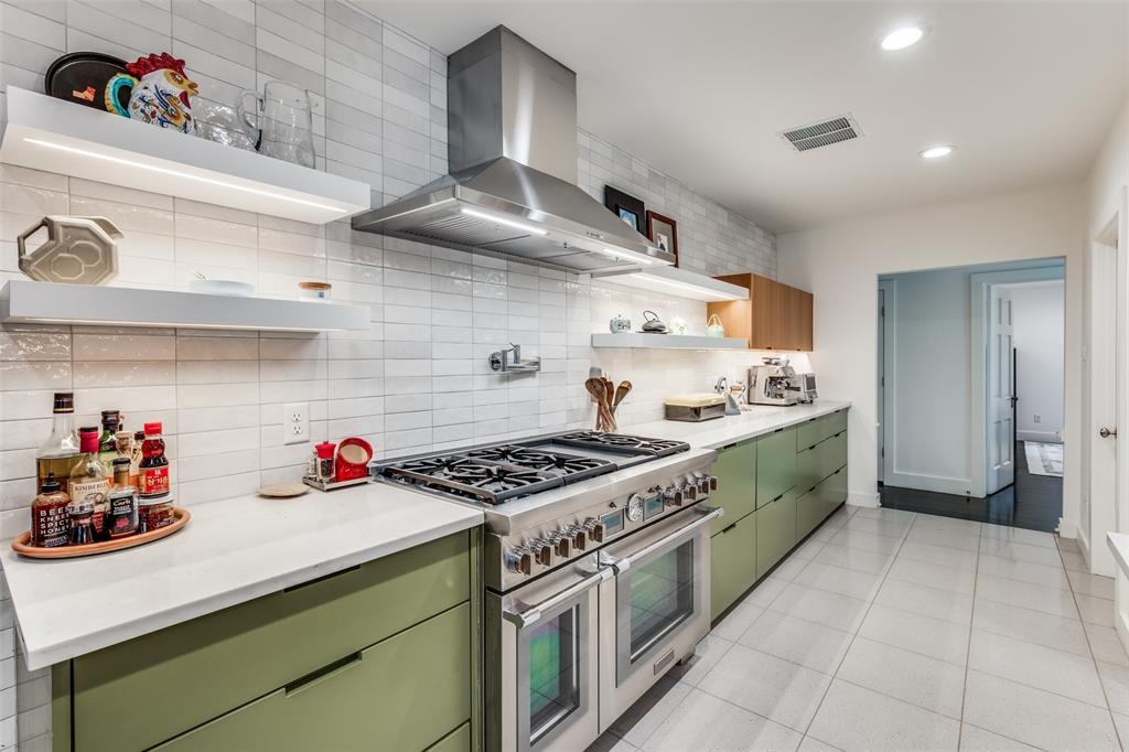 Crestwood - Residential