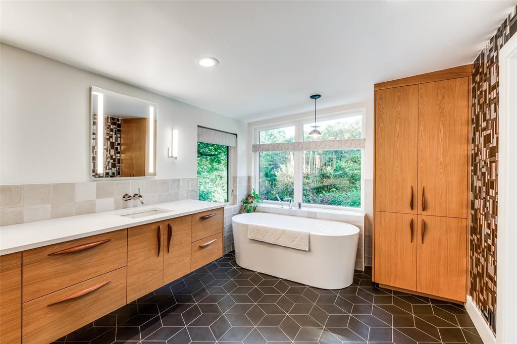 Crestwood - Residential