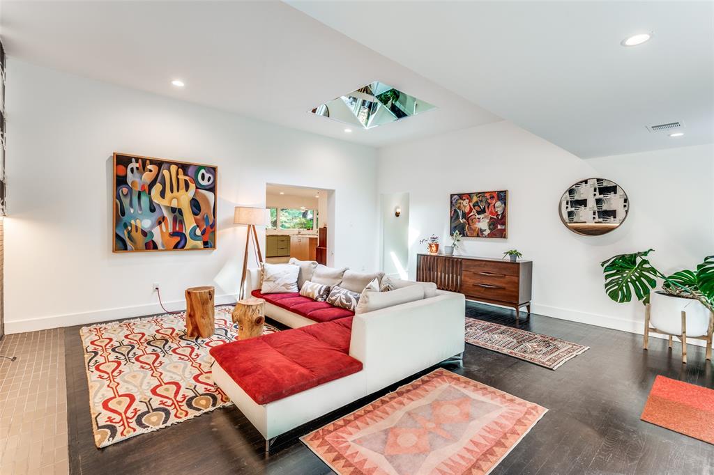 Crestwood - Residential