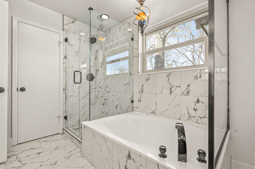 1308 Oakhurst Drive