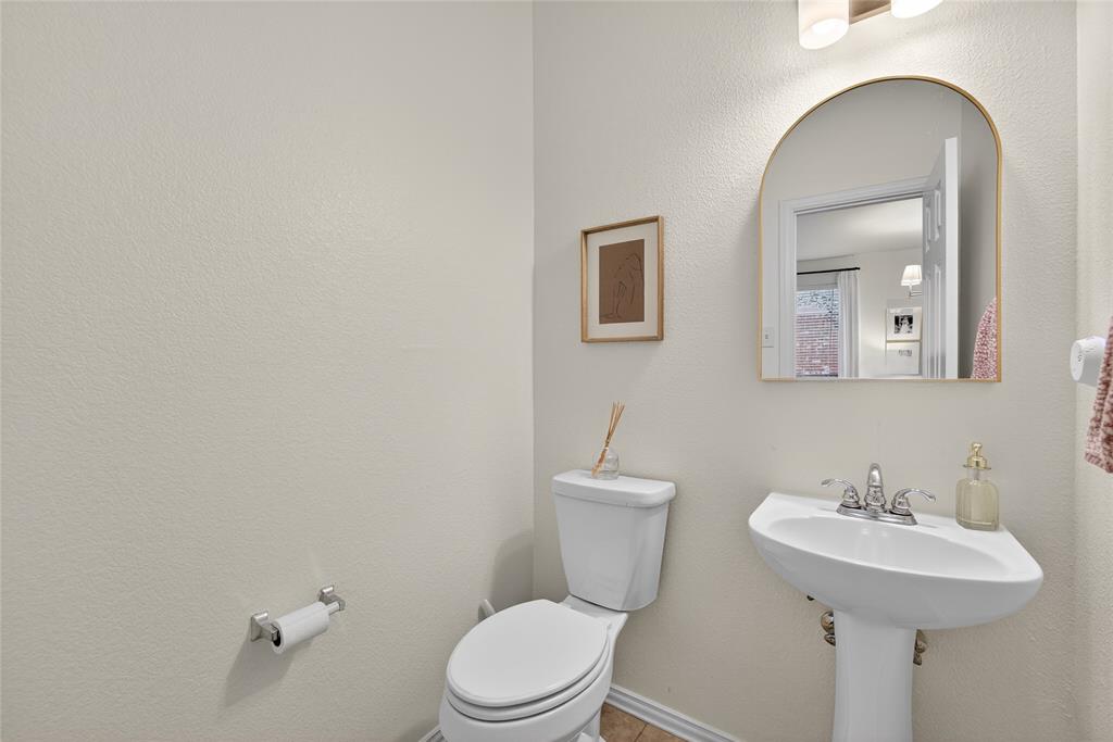 Fort Worth, Texas 76244, United States, 4 Bedrooms Bedrooms, ,3 BathroomsBathrooms,Residential,Active,191509