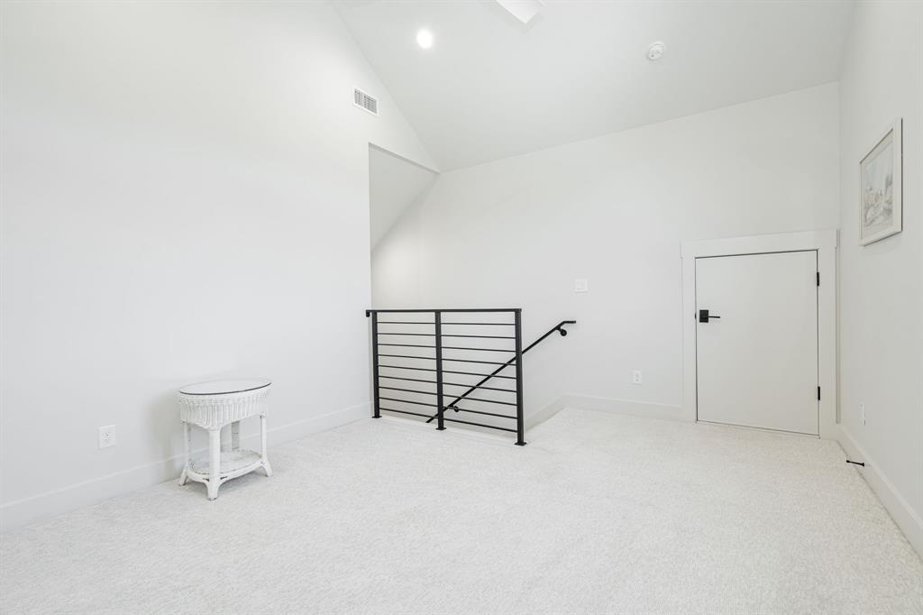 Loch Braeland - Residential