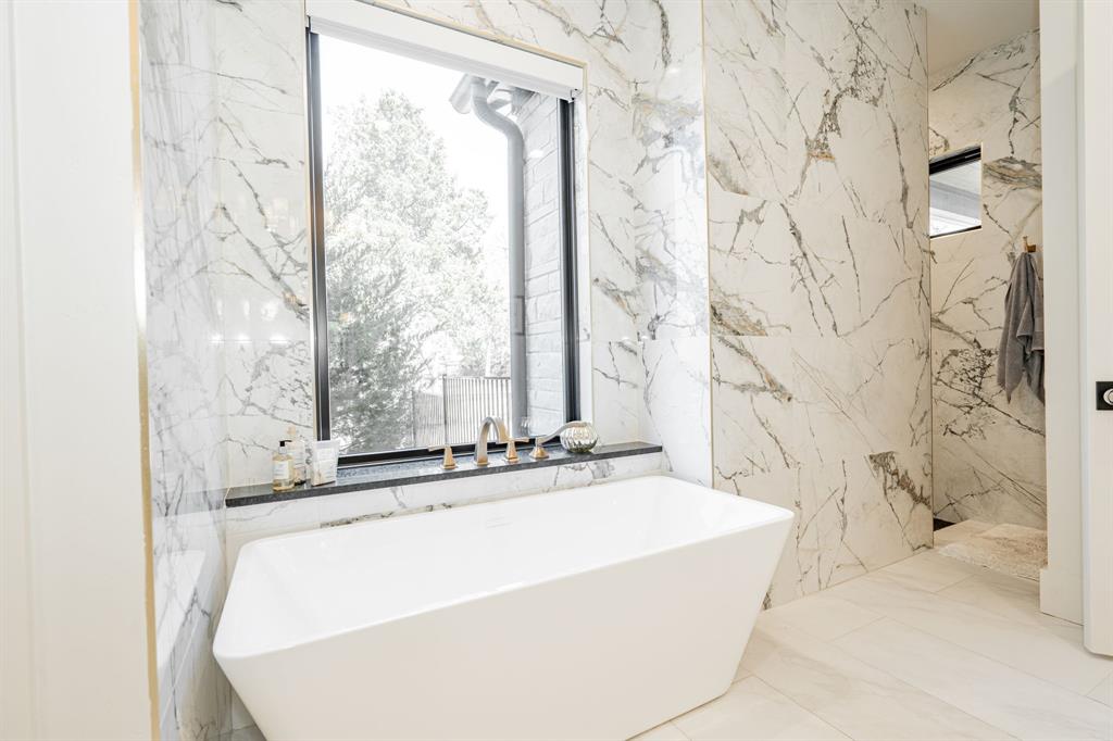 Loch Braeland - Residential