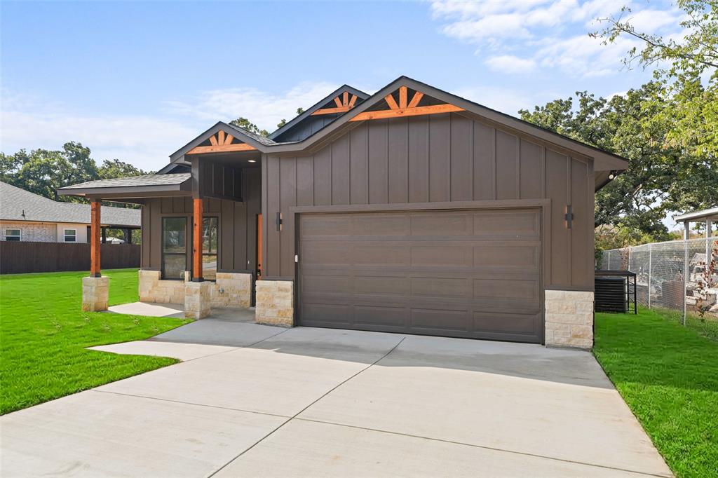 4918 Sunshine Drive