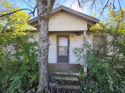 A home in Alvarado