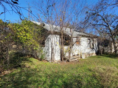 A home in Alvarado