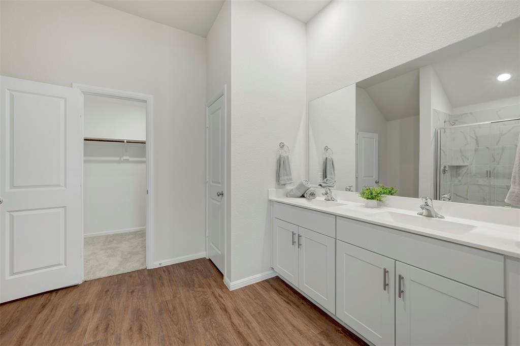 Sanderos - Residential