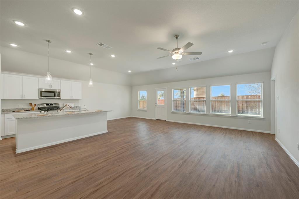 Sanderos - Residential