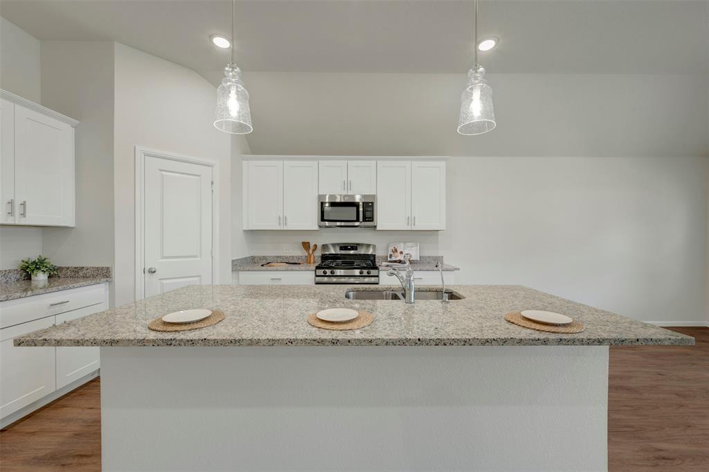 Sanderos - Residential