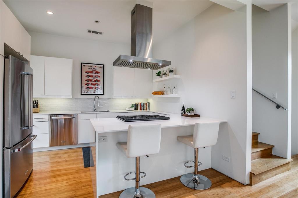 4401 Roseland Avenue A