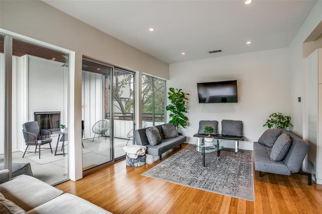 4401 Roseland Avenue A