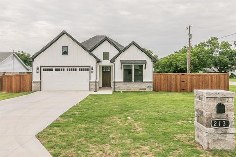213 S Hitt Street Boyd TX 76023