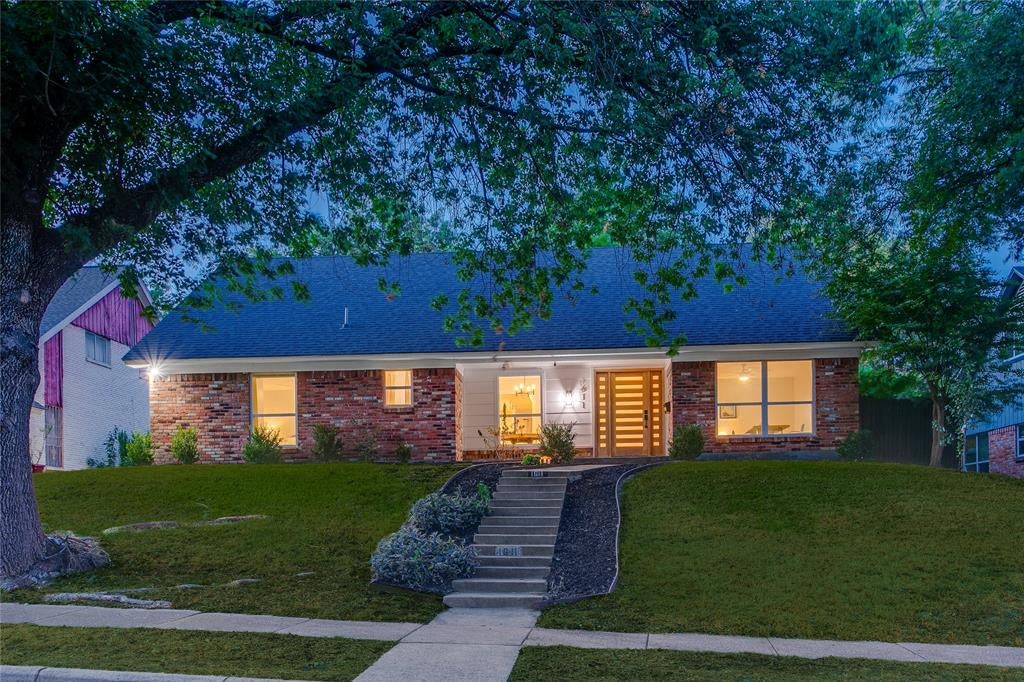1611 Windchime Drive