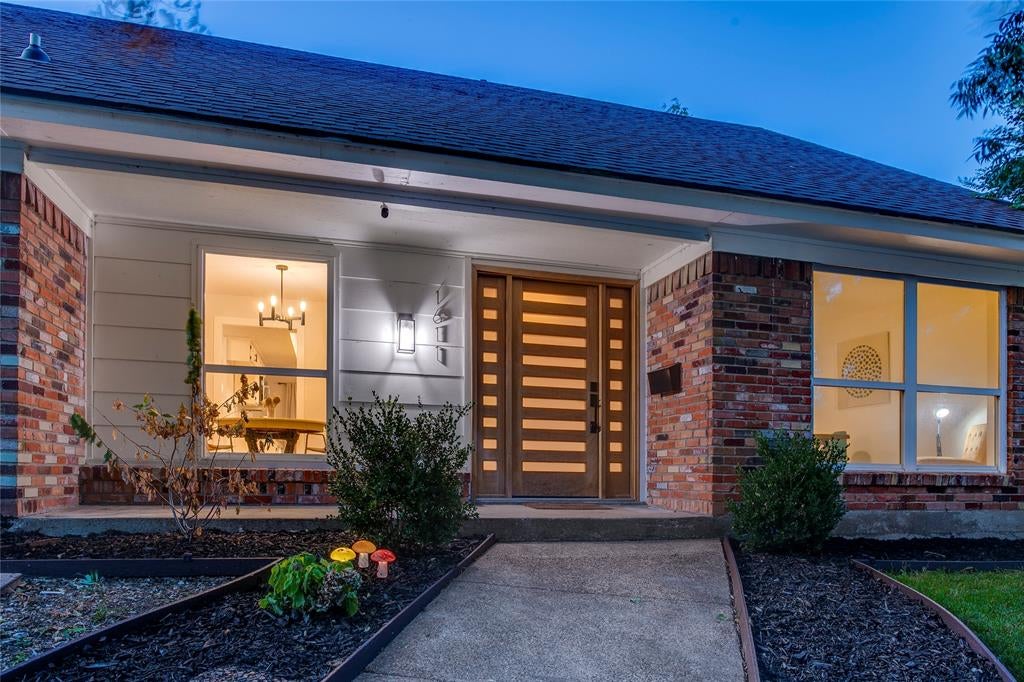 1611 Windchime Drive