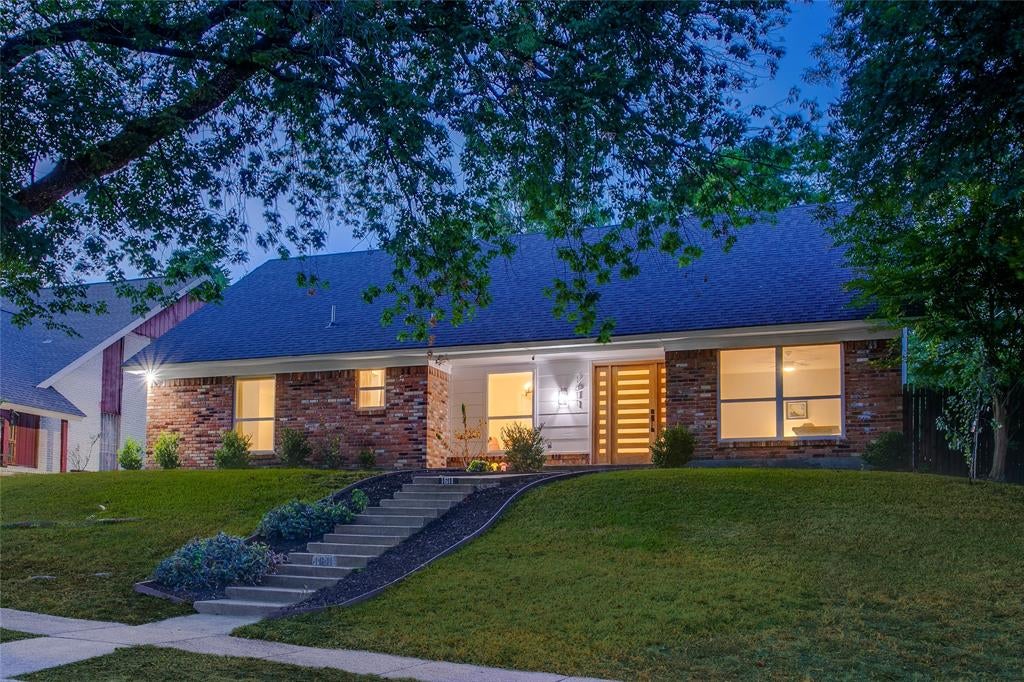 1611 Windchime Drive