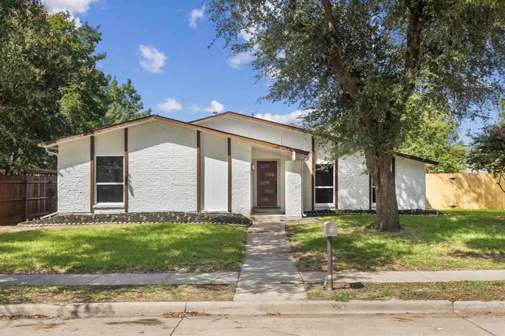 714 Pinehill Lane