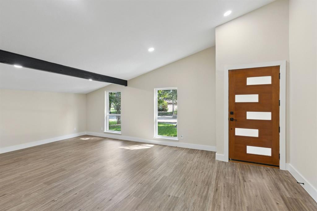 714 Pinehill Lane