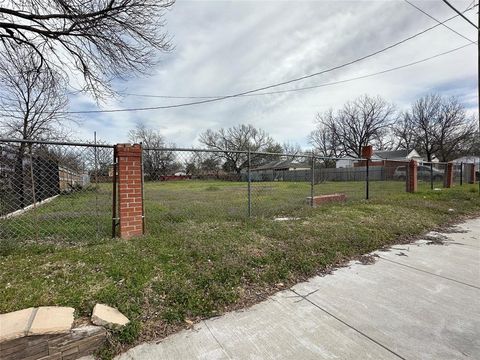 620 Hawthorne Street Irving TX 75061