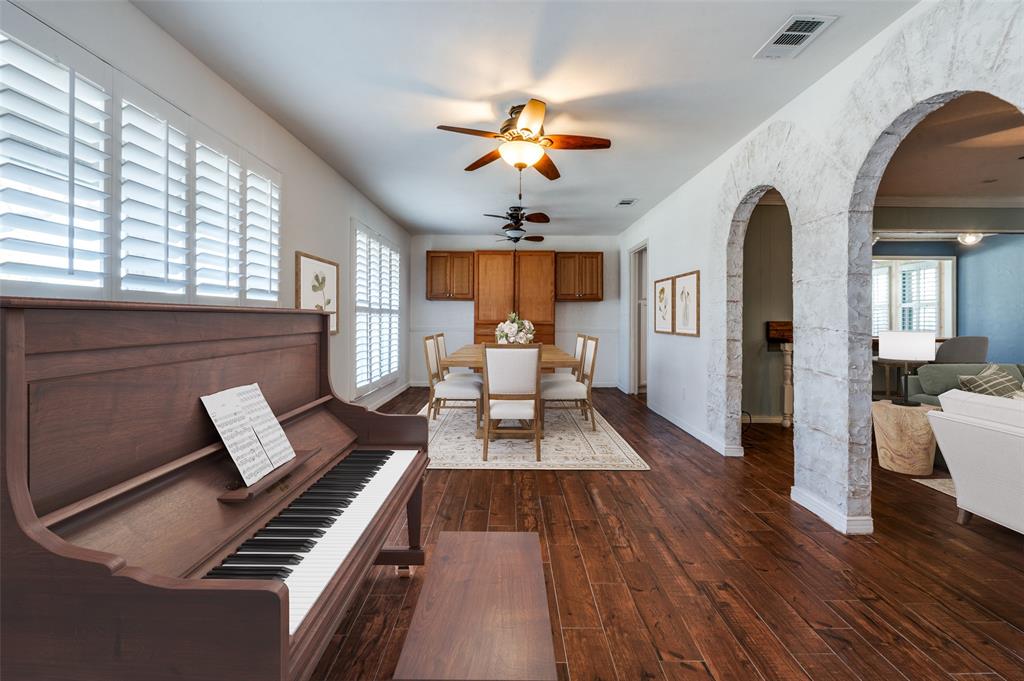 2508 Canterbury Drive