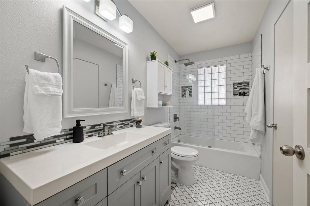 Valentine Oaks West Add - Residential