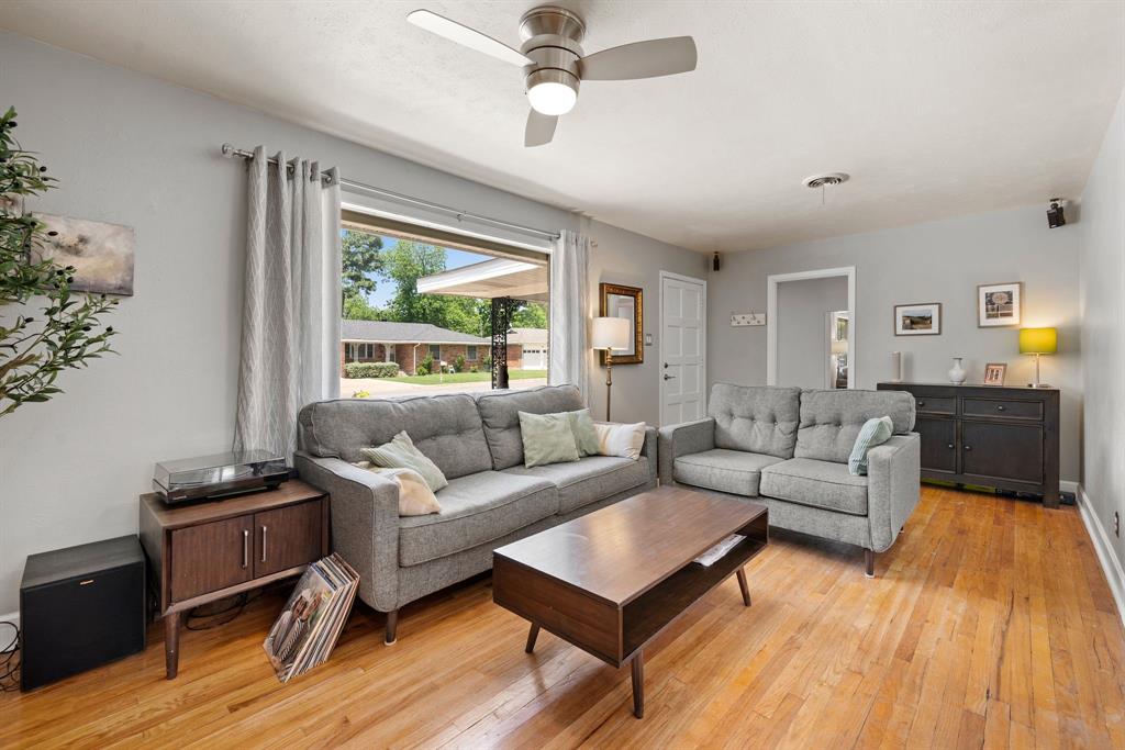 Valentine Oaks West Add - Residential