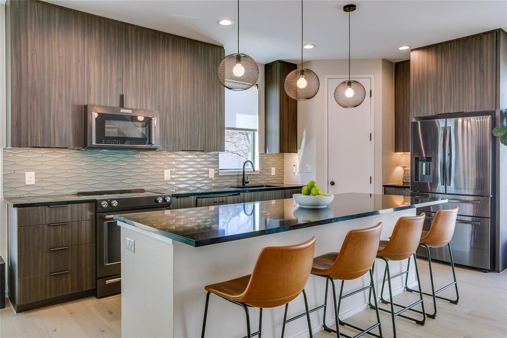 FAKES PARK PLACE - Residential