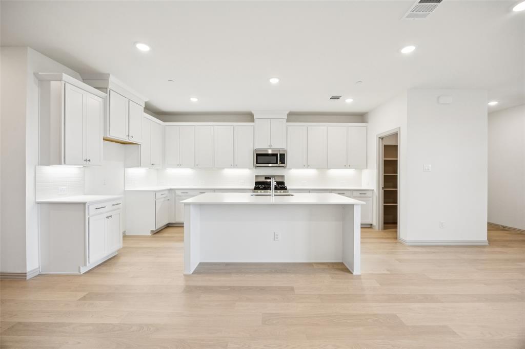 1023 Magdalena Way