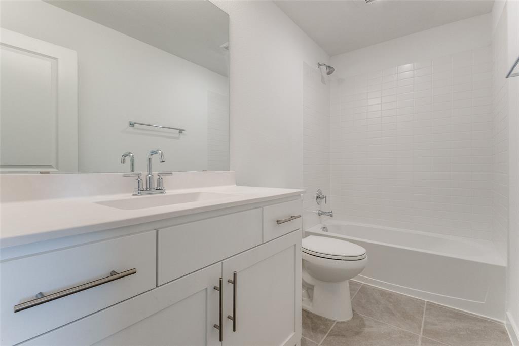 ROLLING RIDGE PHASE 1 - Residential Lease