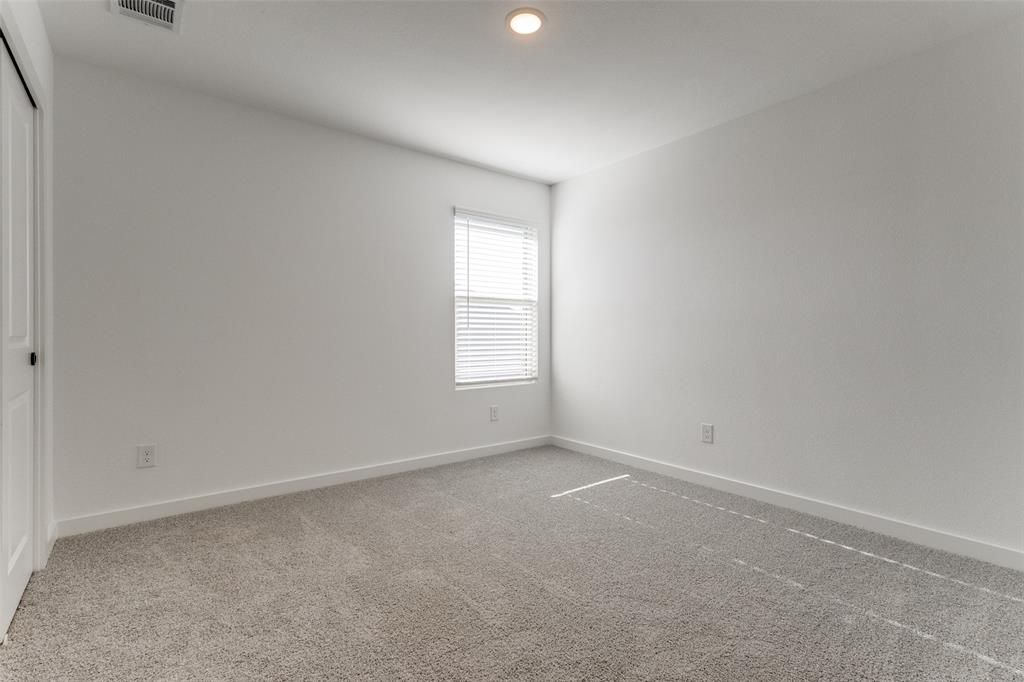 ROLLING RIDGE PHASE 1 - Residential Lease