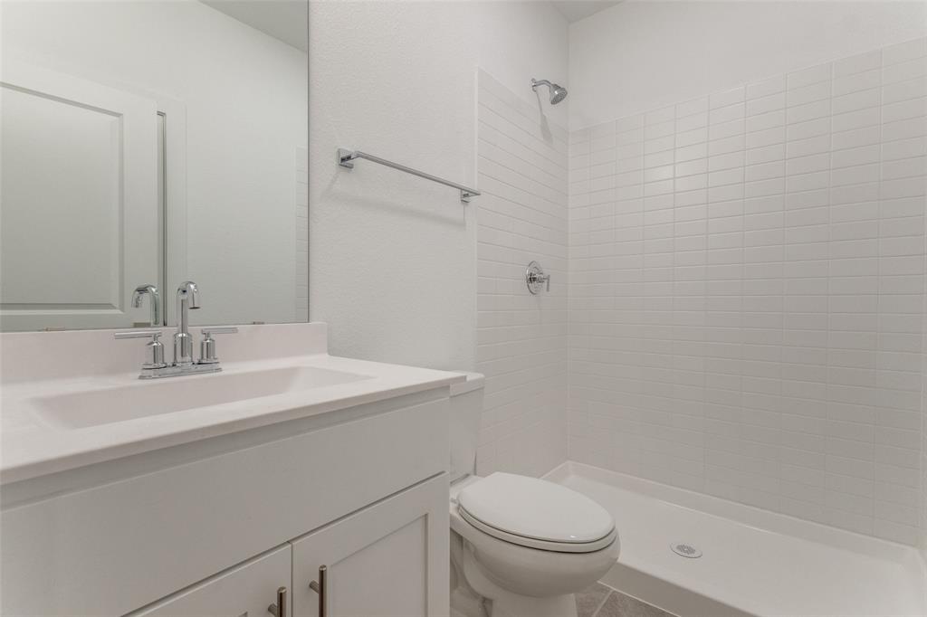 ROLLING RIDGE PHASE 1 - Residential Lease