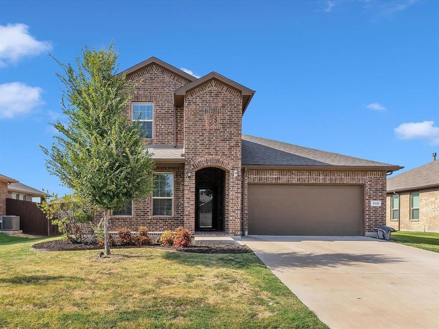 Modern, bright, and move-in ready! This 4 bed, 3 bath, 2,655 sq ft home built in 2020 features an open floor plan, brand new roof, and tons of natural light.

Enjoy a spacious kitchen with stainless gas appliances, a cozy fireplace, and wood-look tile floors throughout. The primary suite and two bedrooms are downstairs, plus a large game room and private guest suite upstairs!

Step outside to a huge covered patio and backyard perfect for entertaining. Neighborhood perks include a community pool and park.

Search YouTube: 532 Redding for the full video walkthrough!