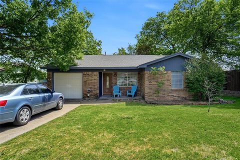 841 Lake View Ridge White Settlement TX 76108