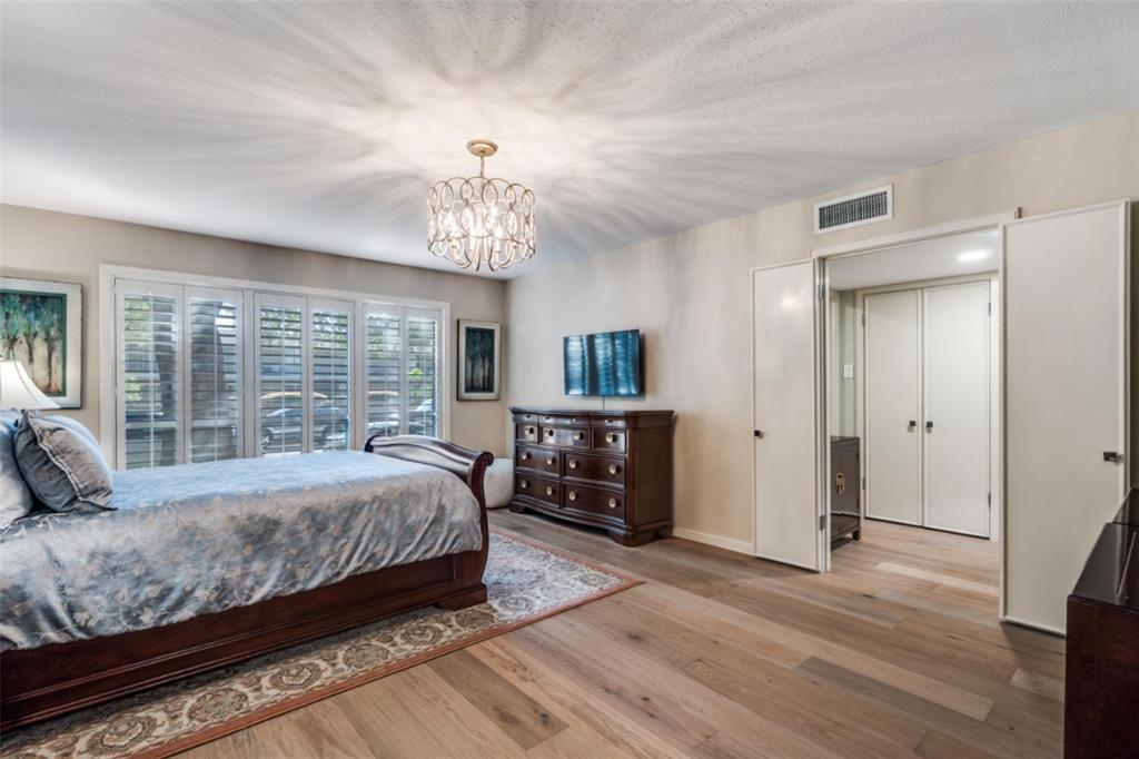 Park Carillon Condo - Residential