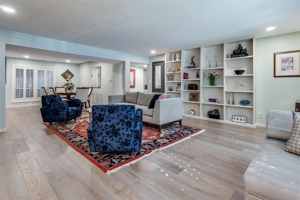 Park Carillon Condo - Residential