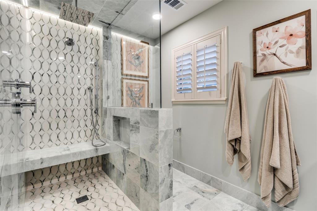 Park Carillon Condo - Residential